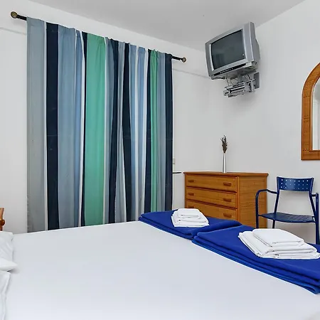 Guest house Double Uvala Pokrivenik 2069c Split